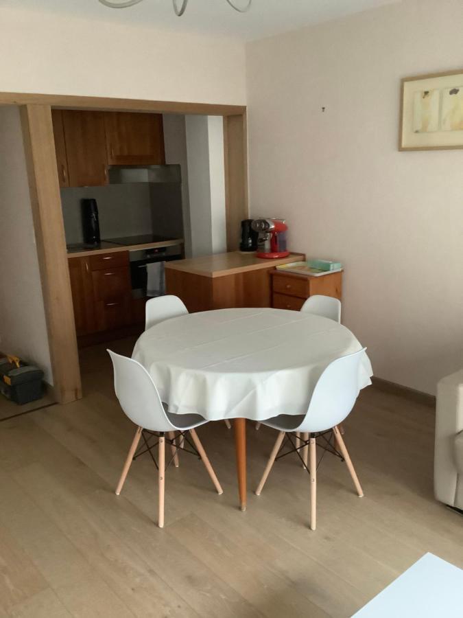 Apartment Zongerichte Sint-idesbald Met Mooi Zeezicht